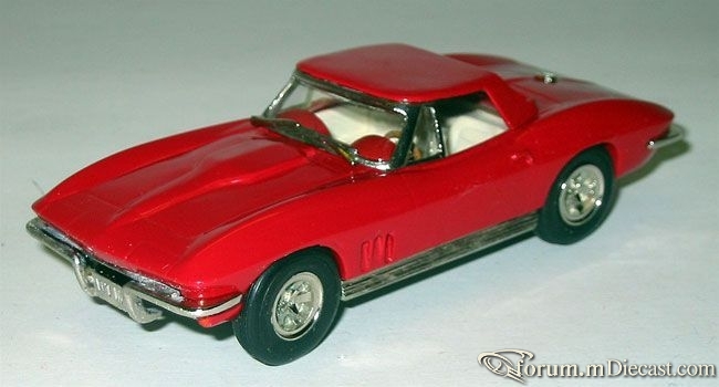Chevrolet Corvette 1963 Hardtop MAE.jpg