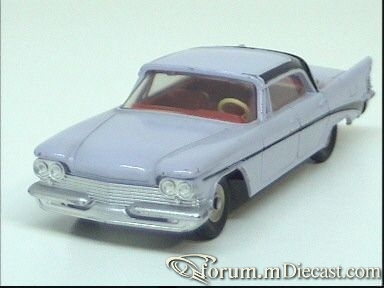 Chrysler Saratoga 4d Dinky.jpg