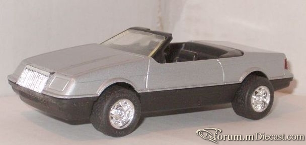Chrysler Lebaron 1987 Cabrio Tootsietoy.jpg