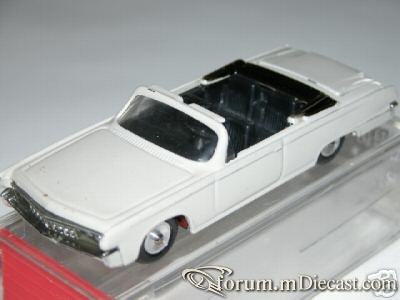 Chrysler Imperial Cabrio Cragstan.jpg