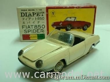 Fiat 850 Spider 1968 Diapet.jpg