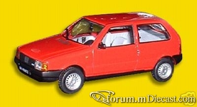 Fiat Uno 1984 3d Norev.jpg