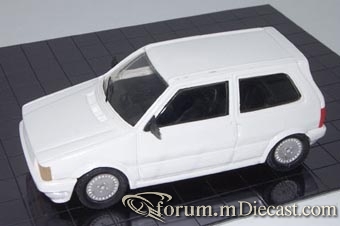 Fiat Uno 1986 Turbo Meri Kits.jpg