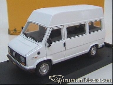 Fiat Ducato I Bus SWB Highroof Giocher.jpg
