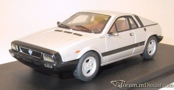 Fiat 130 Pininfarina.jpg