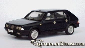 Fiat Ritmo 1982 5d Tron.jpg