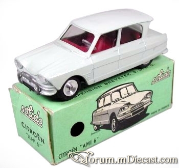 Citroen Ami 6 4d 1962 Solido.jpg