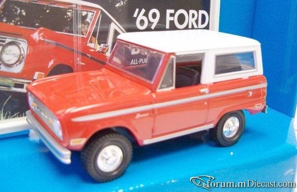 Ford Bronco 1969 Matchbox.jpg