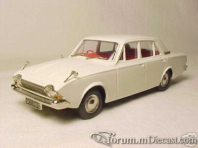 Ford Corsair 1964 4d Lansdowne.jpg
