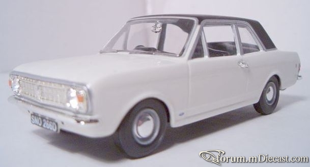 Ford Cortina Mk.II GT Vanguards.jpg