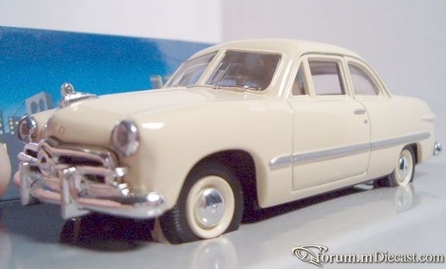 Ford 1949 White Rose.jpg