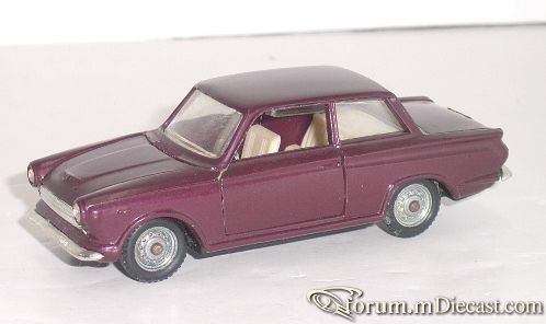Ford Consul Cortina 2d Politoys.jpg