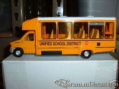 Ford Econoline SchoolBus.jpg