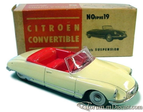 Citroen DS19 2d Cabrio Cherrica Phoenix.jpg