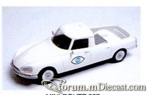 Citroen DS21 Pickup Ministyle.jpg