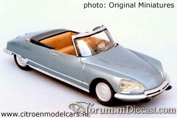 Citroen DS21 2d Cabrio Original.jpg