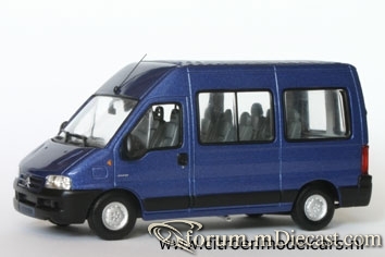 Citroen Jumper 2003 Norev.jpg
