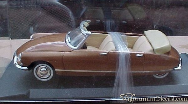 Citroen DS19 Heuliez.jpg
