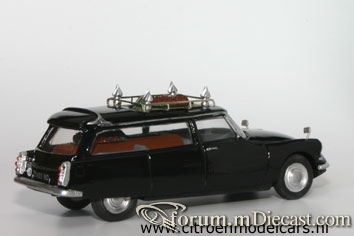 Citroen DS21 Hearse AH.jpg