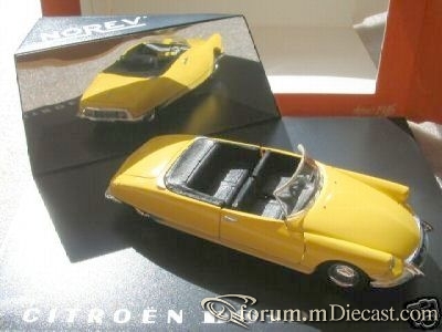 Citroen DS19 2d Cabrio Norev-1.jpg