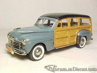Ford V8 Woody 1947 Brooklin.jpg