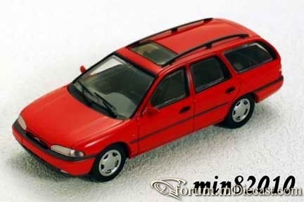 Ford Mondeo Mk.I Wagon 1993 Minichamps.jpg