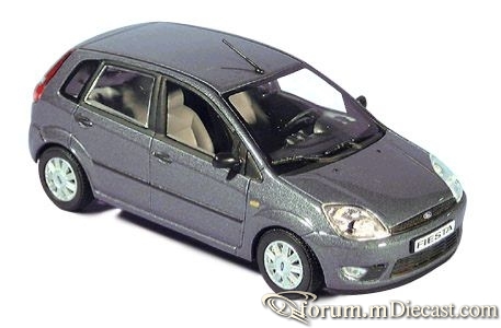 Ford Fiesta Mk.VI 5d 2002 Minichamps.jpg