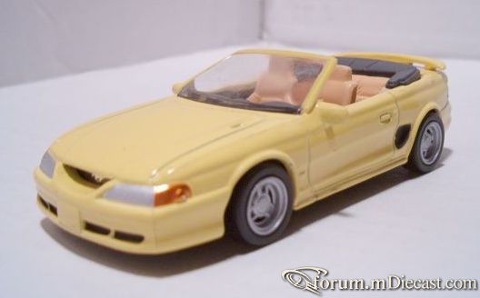 Ford Mustang 1996 GT Cabrio New Ray.jpg