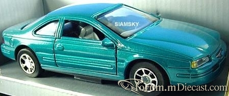 Ford Thunderbird 1990.jpg