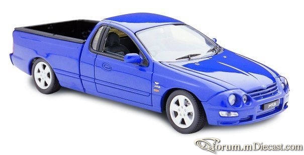 Ford Falcon AU1 XR8 Pickup ClassicCarlectables.jpg