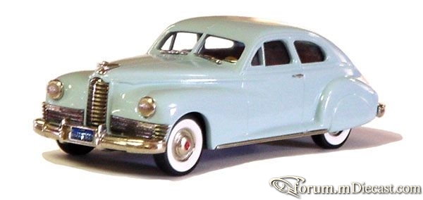 Packard Custom Super 8 1947 Brooklin.jpg