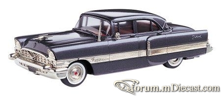 Packard Patrician 1956 4d Brooklin.jpg