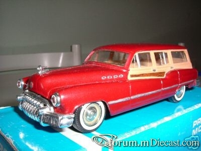 Buick Roadmaster 1950 Wagon Solido-ProvenceMoulage.jpg