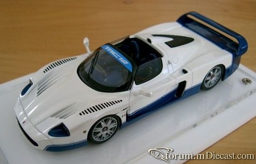 Maserati MC12 Spyder 2004 BBR-Rosso.jpg