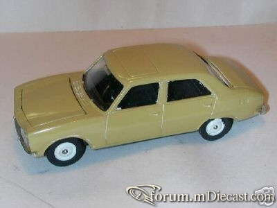 Peugeot 504 4d Buby.jpg