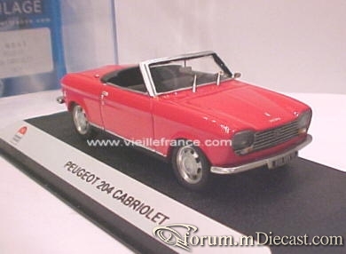Peugeot 204 Cabrio 1970 Nationale 7.jpg