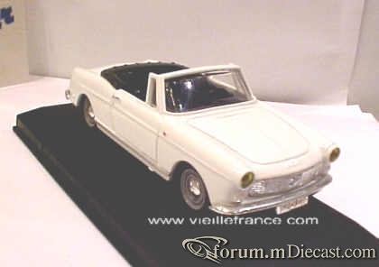 Peugeot 404 Cabrio Leader.jpg
