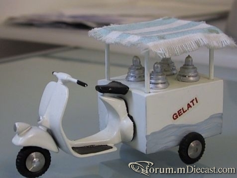 Piaggio Vespa.jpg