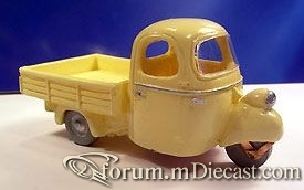 Piaggio Vespa-1.jpg