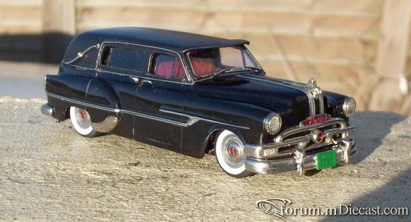 Pontiac Chieftain Custom Catalina 1954 Hearse.jpg