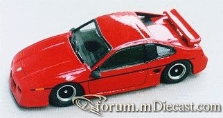 Pontiac Fiero GT 1988.jpg