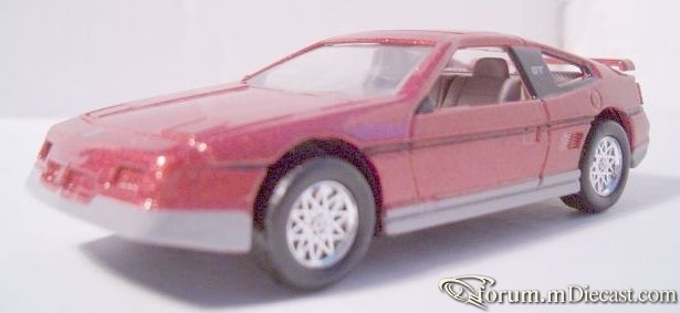 Pontiac Fiero GT 1988 ERTL.jpg