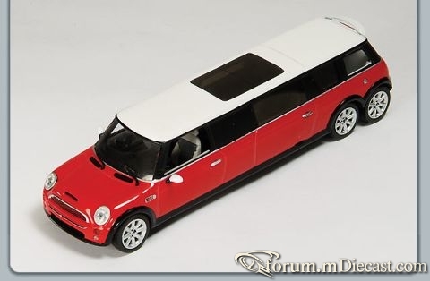 Mini Cooper 2004 Limousine Spark.jpg