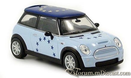 Mini Cooper 2001 Yatming.jpg