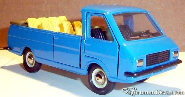 RAF 2203 Cabrio Tantal-C.jpg