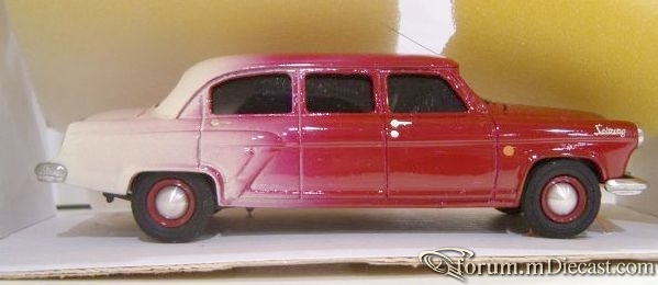 GAZ 21 Limousine Korotaev.jpg