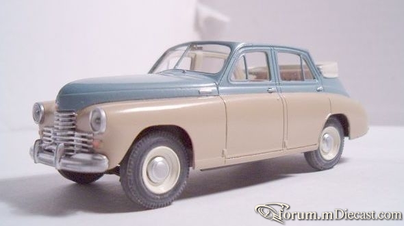 GAZ 20V 1955 Kherson.jpg