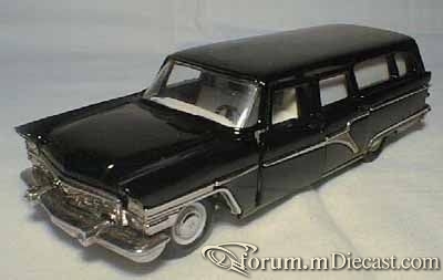 GAZ 13S Agat-Skeil.jpg