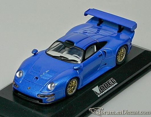 Porsche 911 GT1 1995 Minichamps.jpg