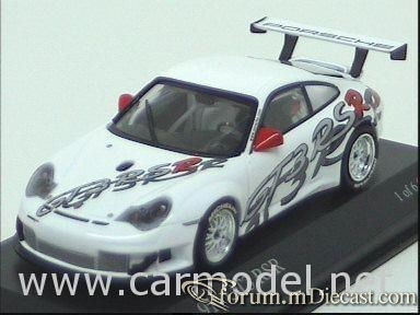 Porsche 911 2003 GT3 RSR Minichamps.jpg